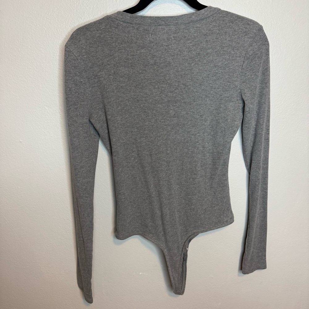 Madewell Gray Long-Sleeve Ribbed Henley Bodysuit - Picture 12 of 12